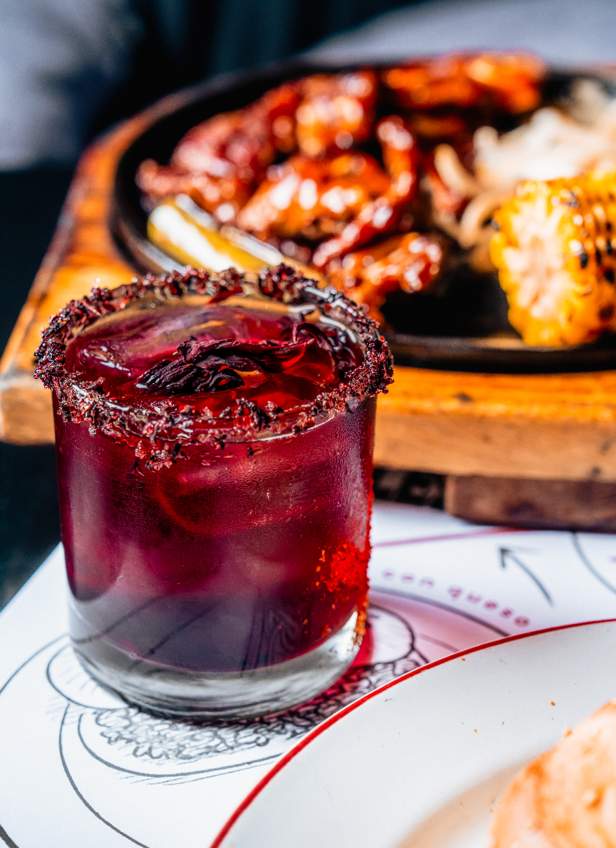 Coctel a base de Mezcal 100% agave, infusión natural de jamaica y hierbabuena con sal de gusano — 12 pack